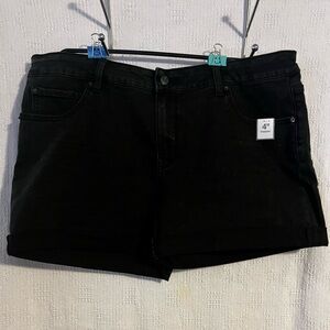 NWT Time & Tru Women's Black Denim Shorts